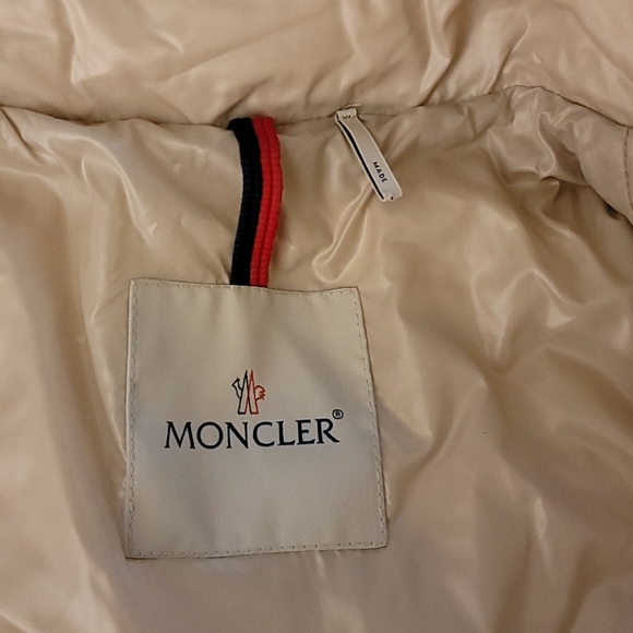 Moncler down jacket - Picture 12 of 16